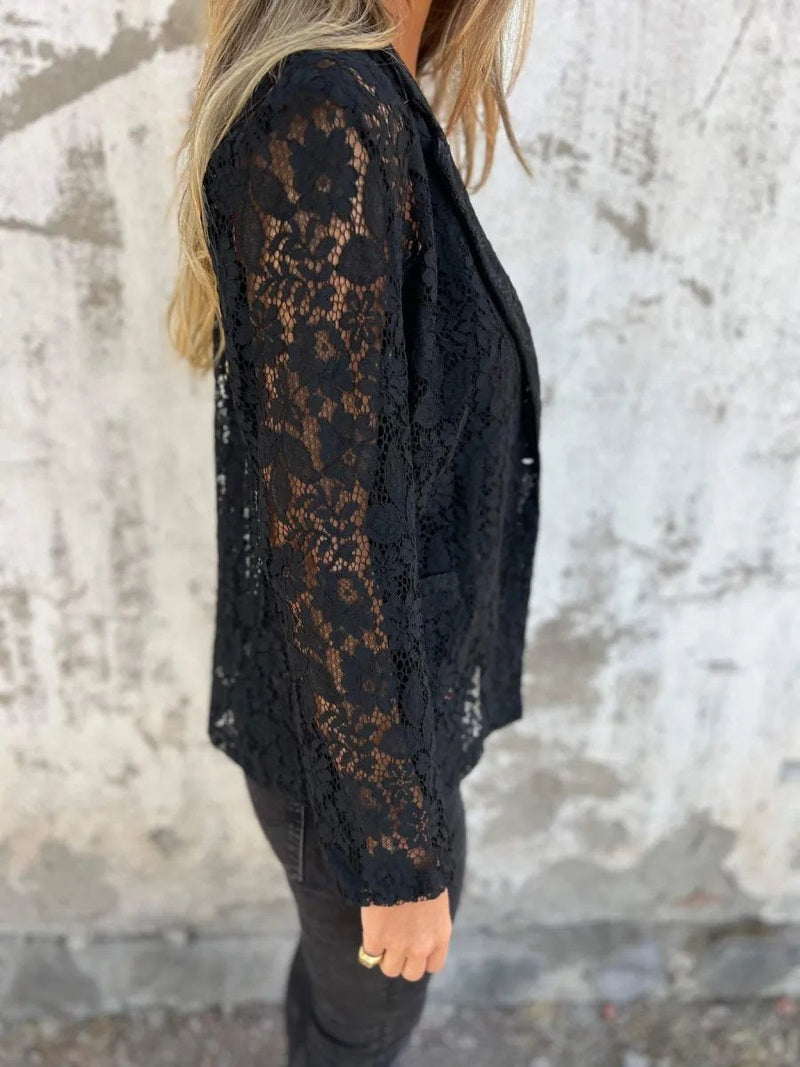 Blazer – Lace Trim & Tailored Fit For Shaped Waist