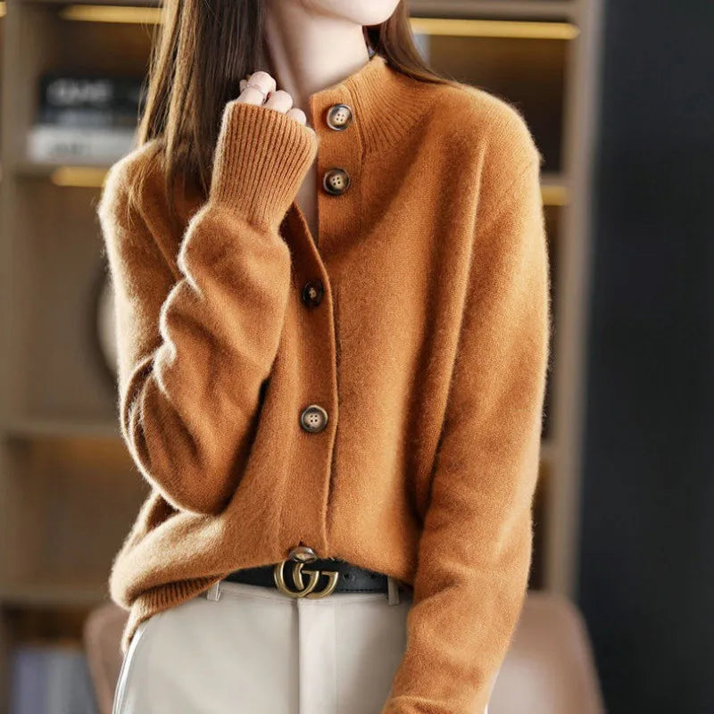 Vest - Sleek Panel Front And Flexible Layering Comfort