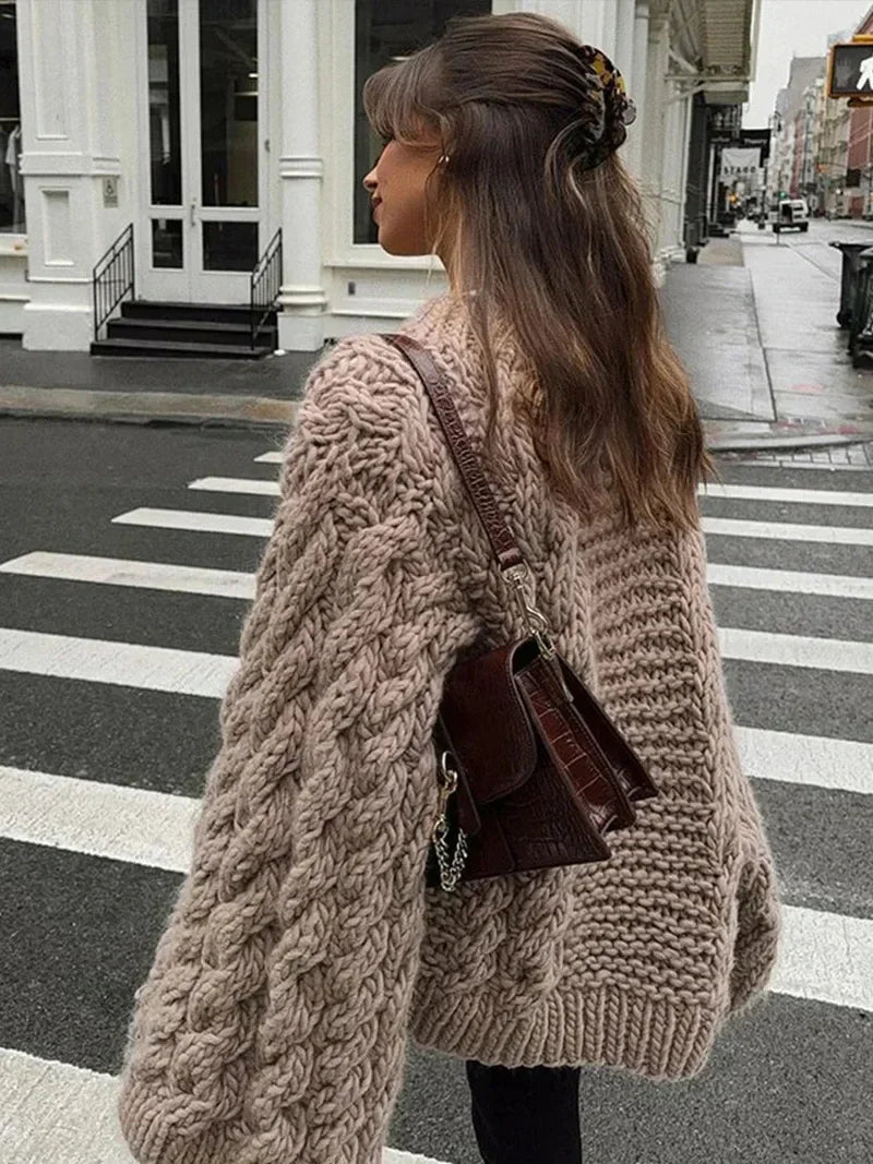 Cotton Blend Pullover – Oversized Shape & Warm Comfort
