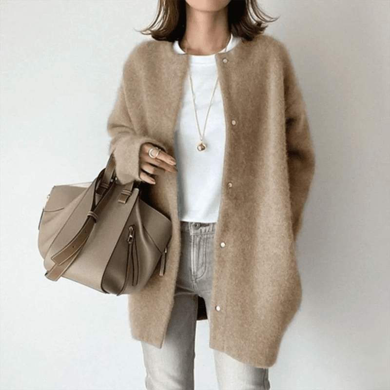 Magneve Ember - Elegant cashmere cardigan for stylish comfort