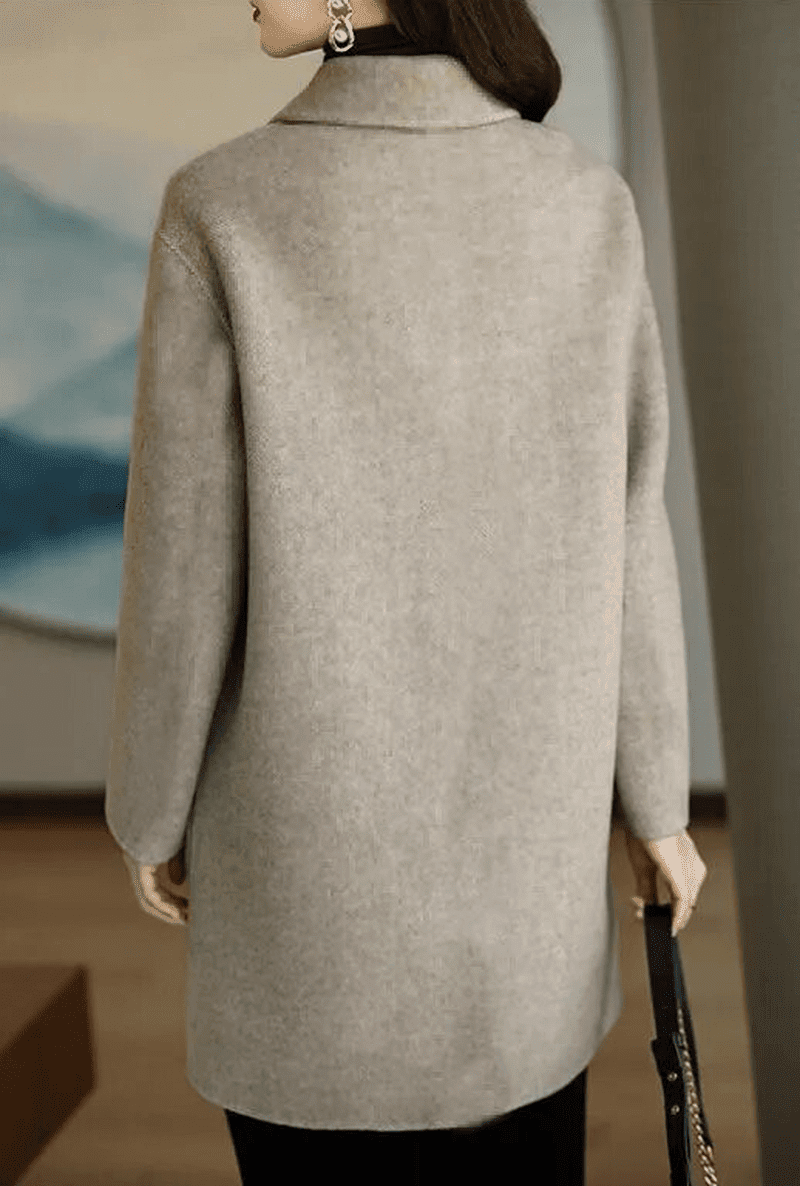 Magneve Evelyn - Elegant Eula blazer in luxurious cashmere
